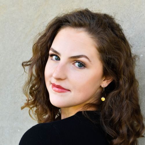 Claudia Coonan Headshot
